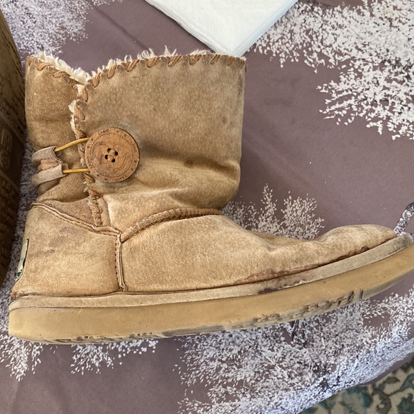 Booties - Picture 5 of 9